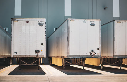 FTL vs LTL: Making the Right Choice for Your Cargo in Mexico